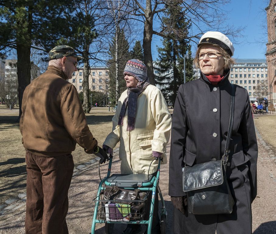 Op 1 mei viert Finland uitbundig vappu, een typisch Fins feest waarin gebruiken uit andere landen verweven zitten : het internationale Feest van de Arbeid, de Europese viering van het begin van de lente, het Scandinavisch studentenfeest en het moderne straatcarnaval, dit alles naar Finse traditie overgoten met geestrijk vocht.