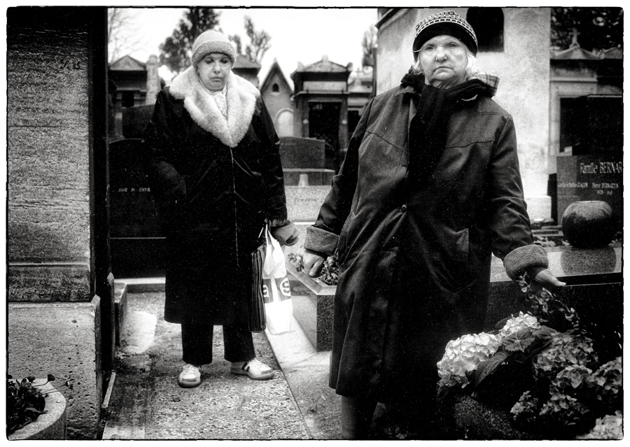 the grave of my daughter [paris 1983]